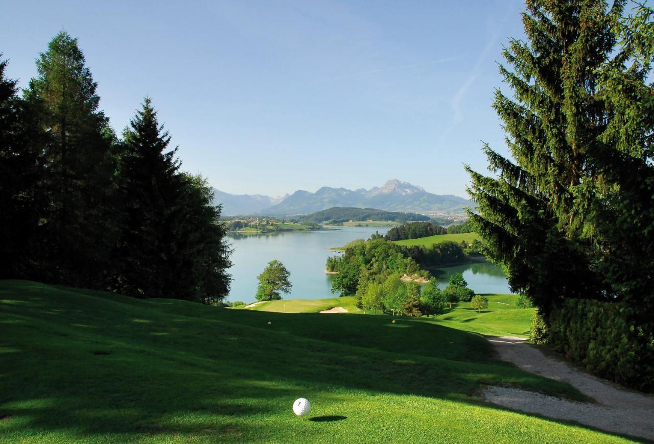 Hotel Golf De La Gruyere Pont-la-Ville Exterior foto